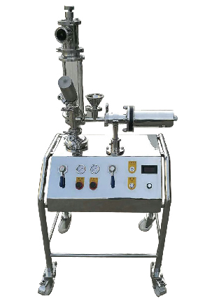 實(shí)驗(yàn)室中小型<a href=http://www.jzjxgl.cn/chanpin/27.html target=_blank class=infotextkey>氣流粉碎機(jī)</a>